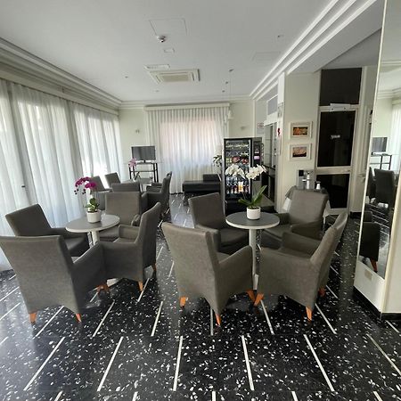 Hotel D'Annunzio 卡托利卡 外观 照片