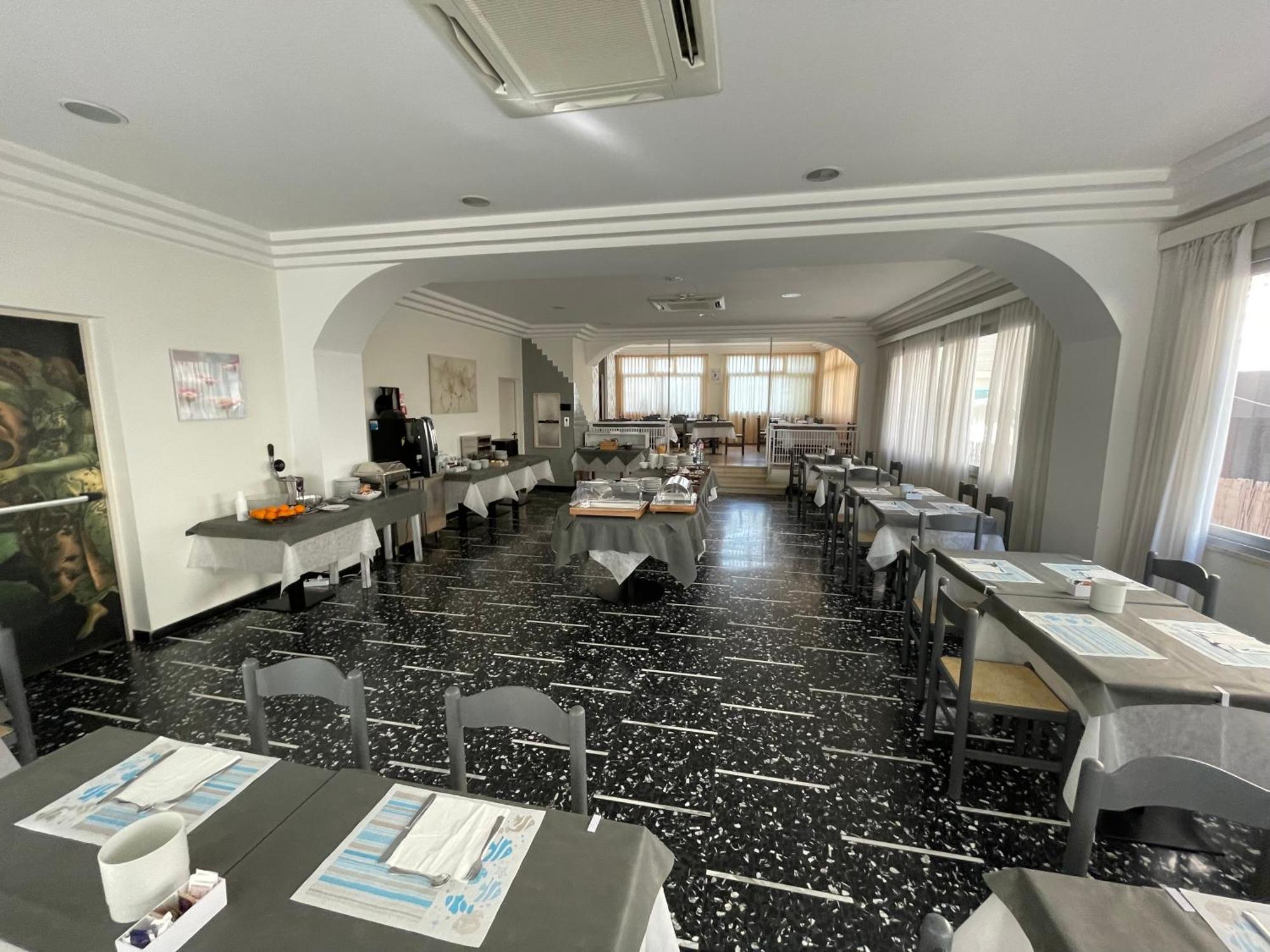 Hotel D'Annunzio 卡托利卡 外观 照片